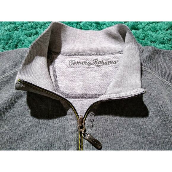 Tommy Bahama 1/4 Zip Long Sleeve Pullover Sweater Size Medium Gray - Picture 3 of 6